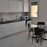 App4rent - Mimosa - 3 Family - Parking, Wifi, Near The *