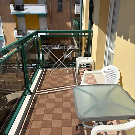 App4rent - Mimosa - 3 Family - Parking, Wifi, Near The