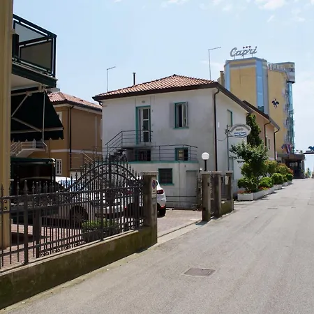 App4rent - Mimosa - 3 Family - Parking, Wifi, Near The Apartment Lido di Jesolo